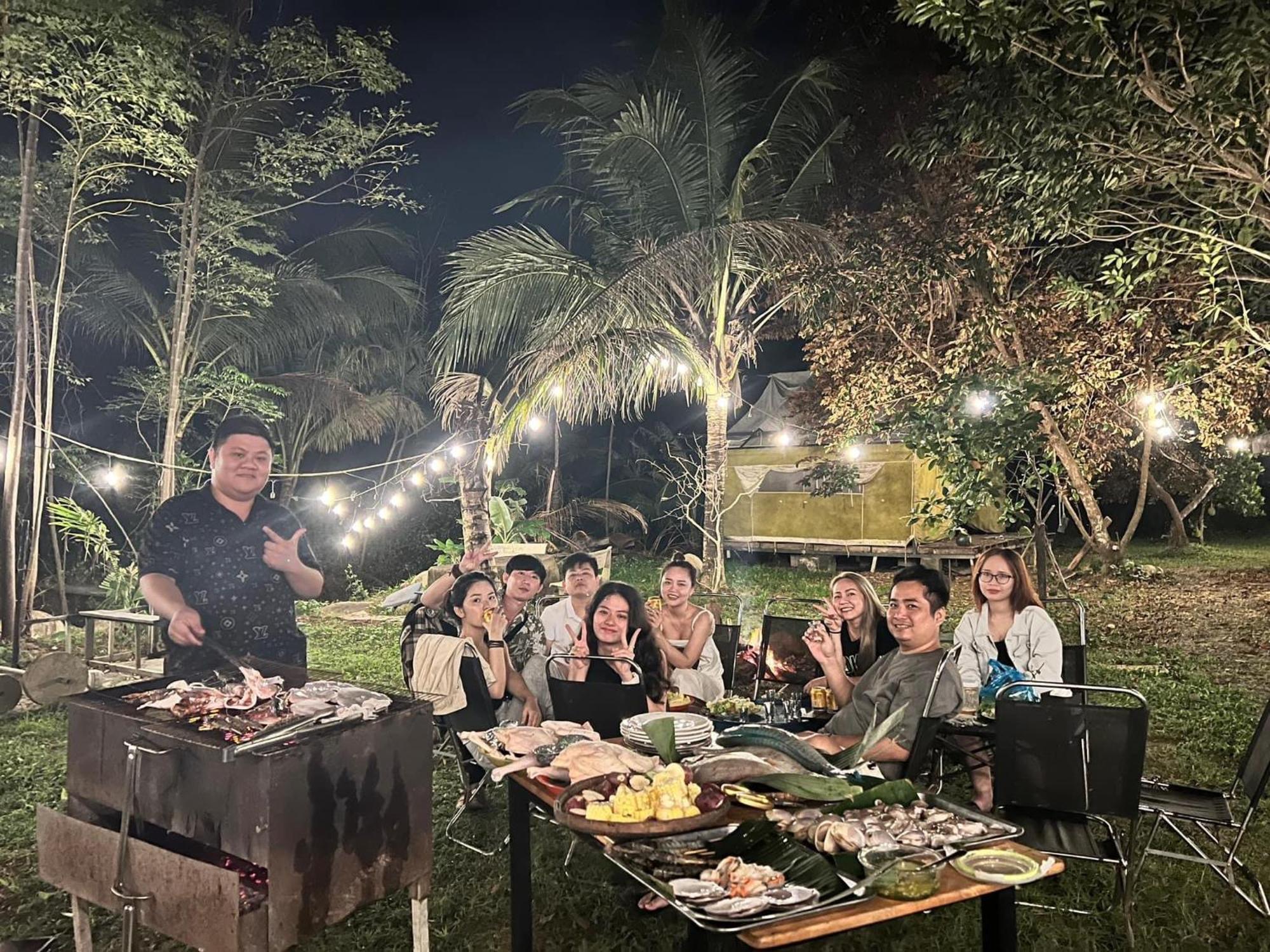 Con Dao Backpacker - Loco Camping Chi Khu Co Ong Exterior foto